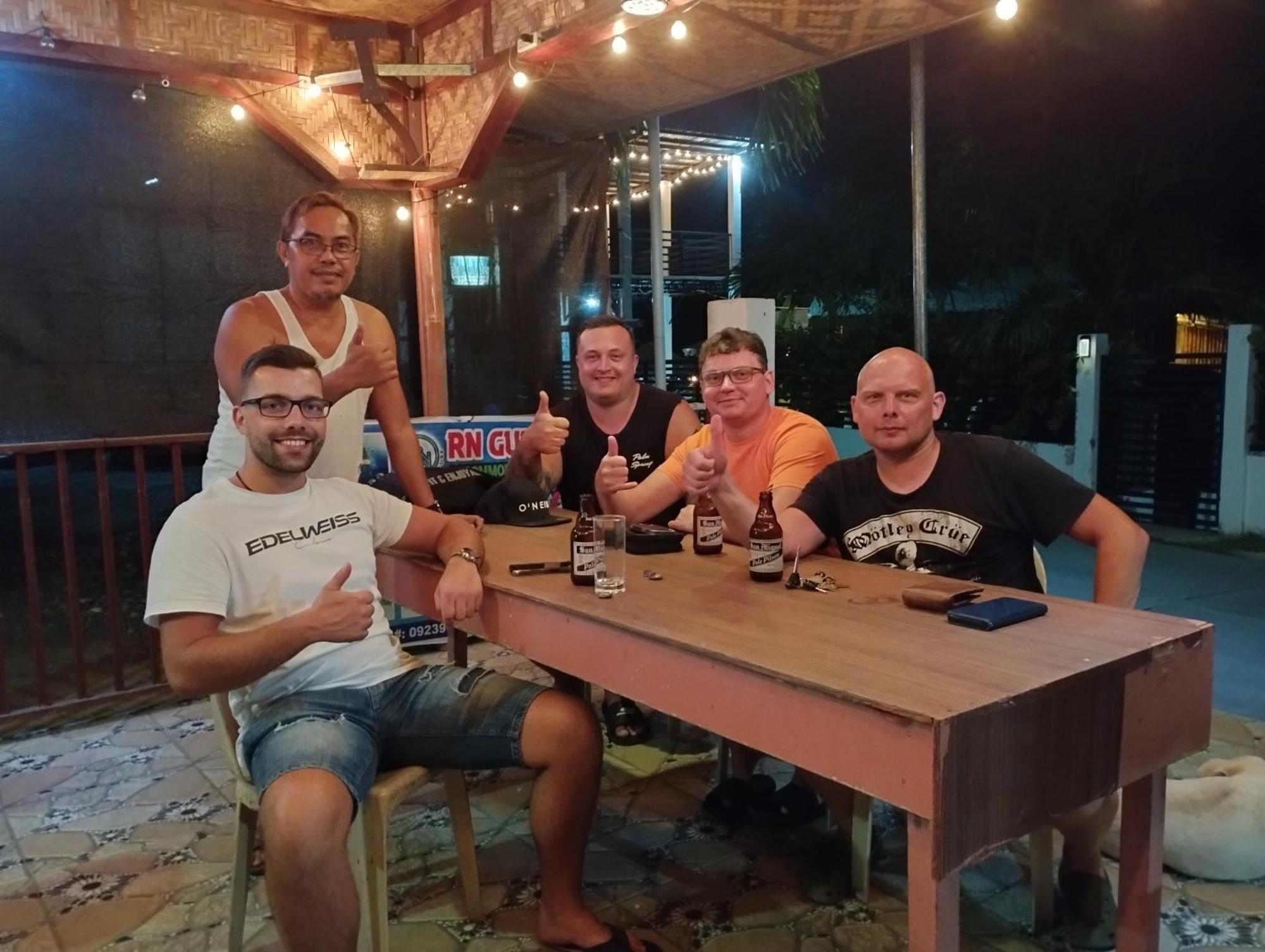 Rna Guesthouse Moalboal Ngoại thất bức ảnh